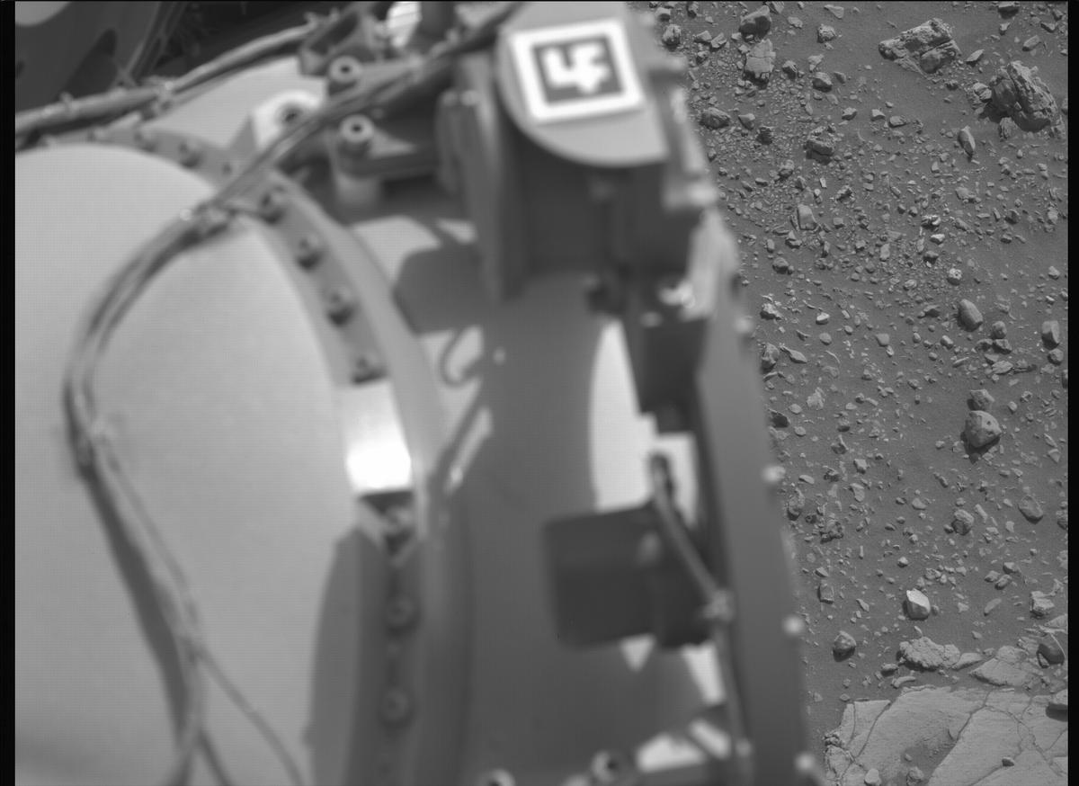 This image was taken by MCZ_LEFT onboard NASA's Mars rover Perseverance on Sol 619