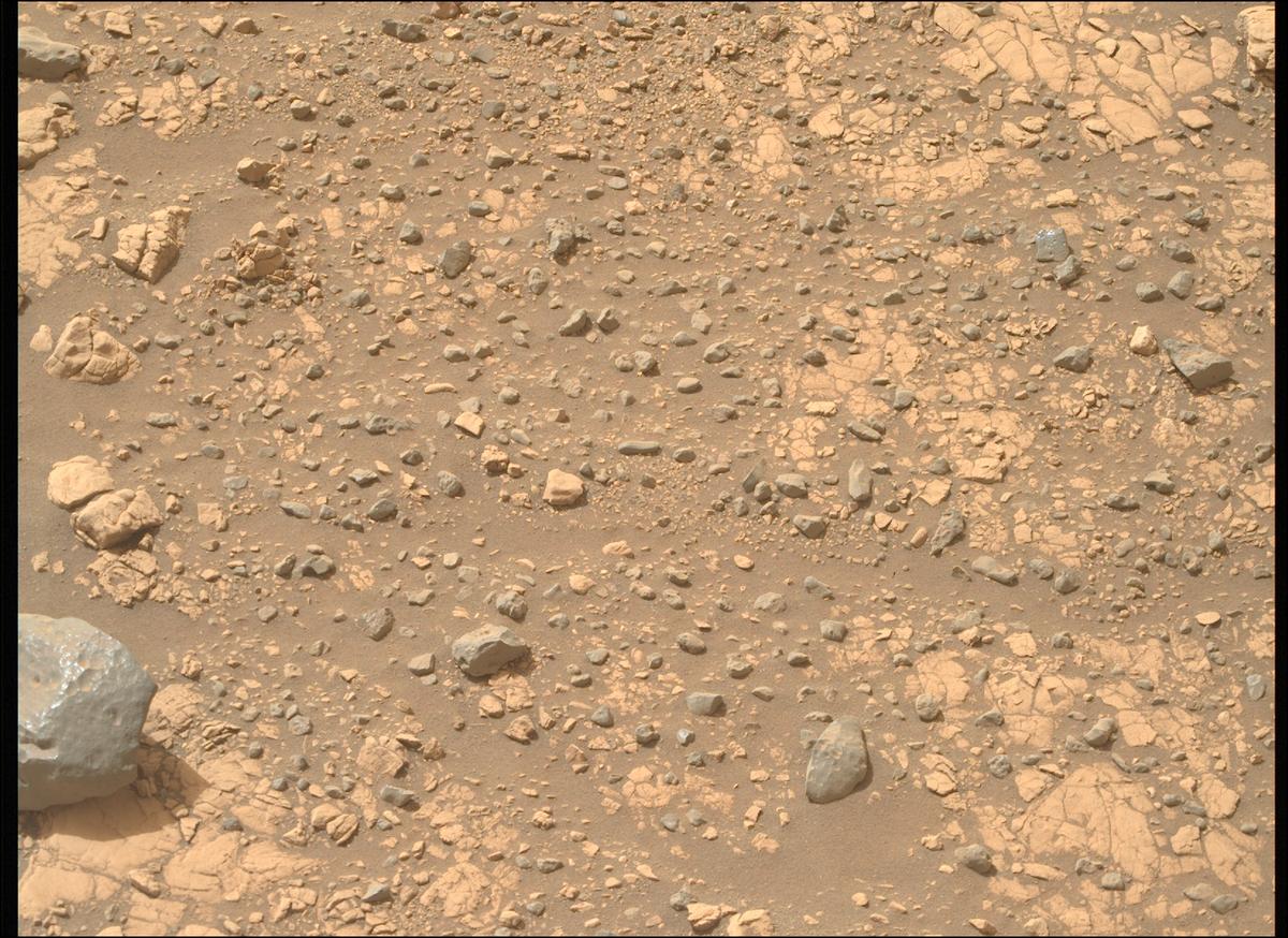 This image was taken by MCZ_RIGHT onboard NASA's Mars rover Perseverance on Sol 619