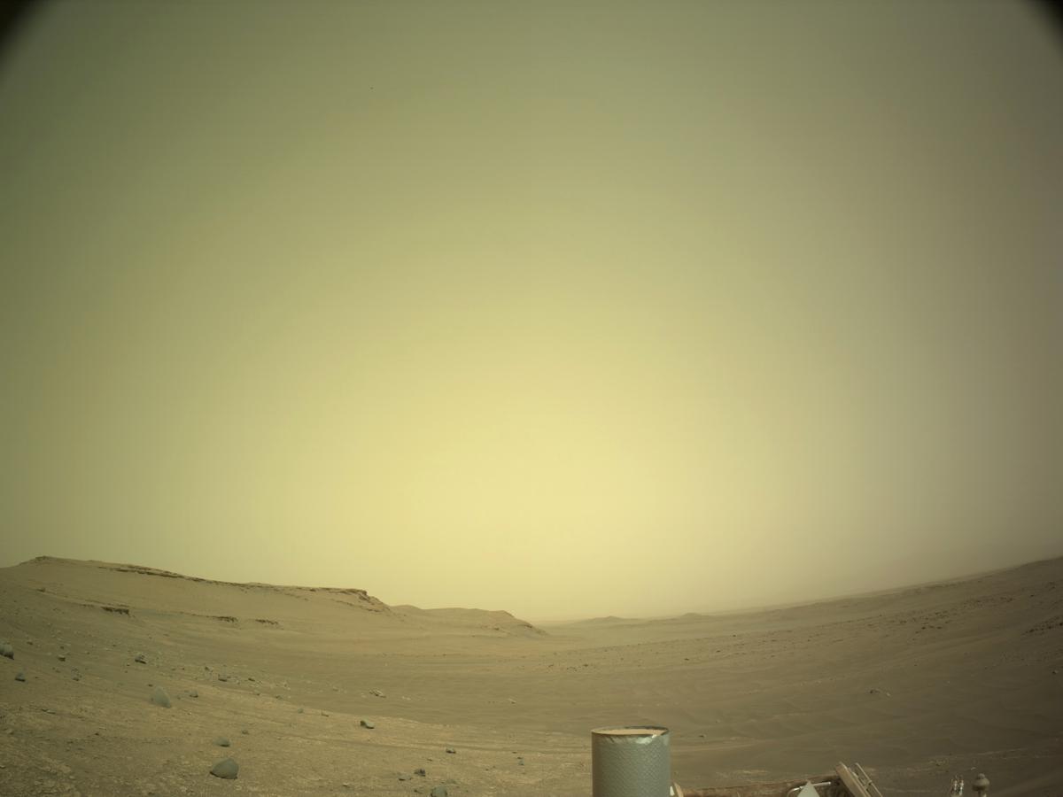 This image was taken by NAVCAM_LEFT onboard NASA's Mars rover Perseverance on Sol 621