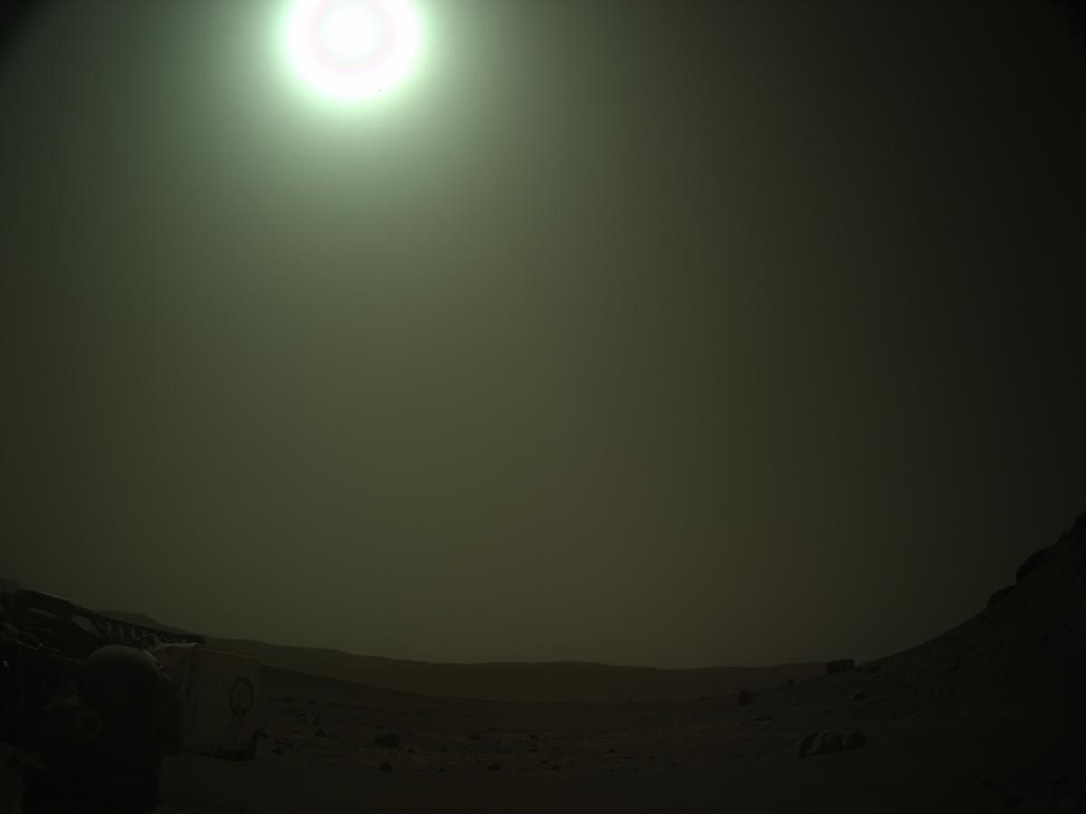This image was taken by NAVCAM_LEFT onboard NASA's Mars rover Perseverance on Sol 621