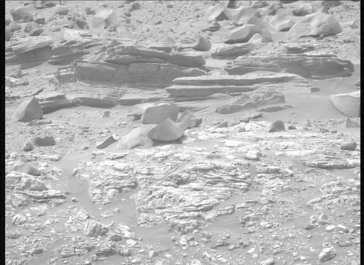 This image was taken by MCZ_LEFT onboard NASA's Mars rover Perseverance on Sol 621