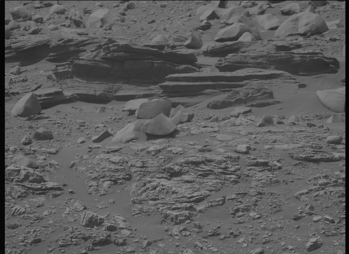 This image was taken by MCZ_LEFT onboard NASA's Mars rover Perseverance on Sol 621