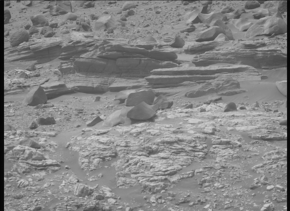 This image was taken by MCZ_RIGHT onboard NASA's Mars rover Perseverance on Sol 621