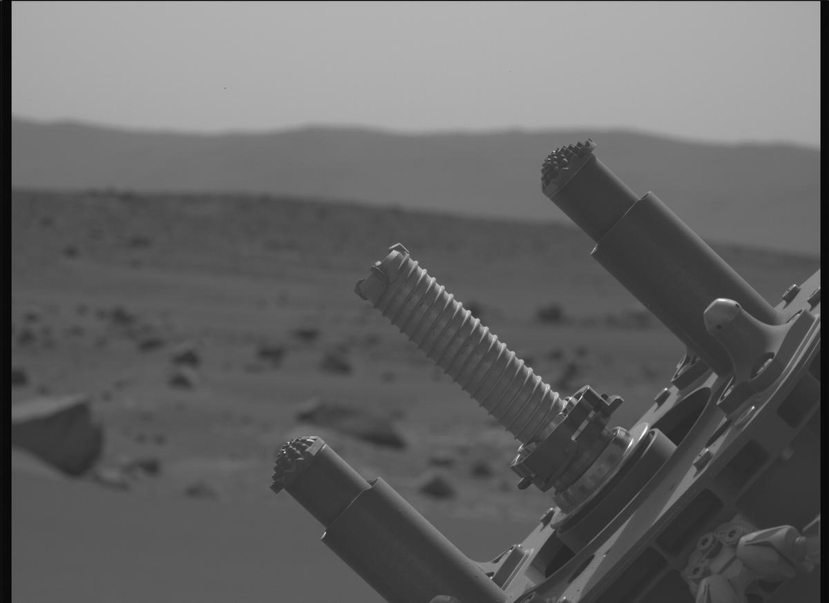 This image was taken by MCZ_LEFT onboard NASA's Mars rover Perseverance on Sol 626