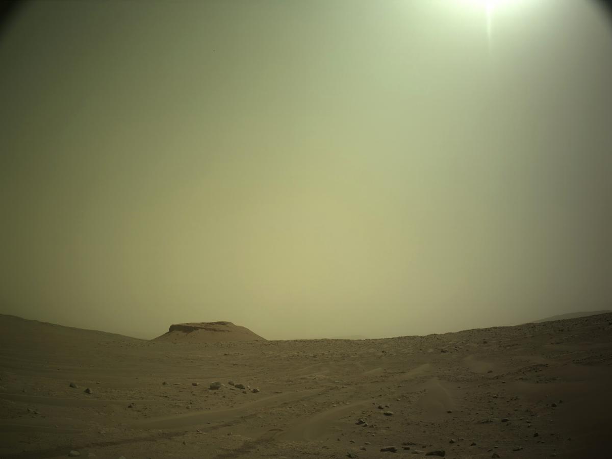This image was taken by NAVCAM_LEFT onboard NASA's Mars rover Perseverance on Sol 633