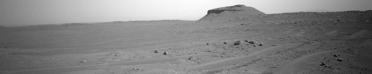 This image was taken by NAVCAM_LEFT onboard NASA's Mars rover Perseverance on Sol 633