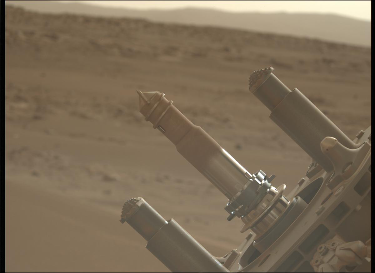 This image was taken by MCZ_LEFT onboard NASA's Mars rover Perseverance on Sol 634