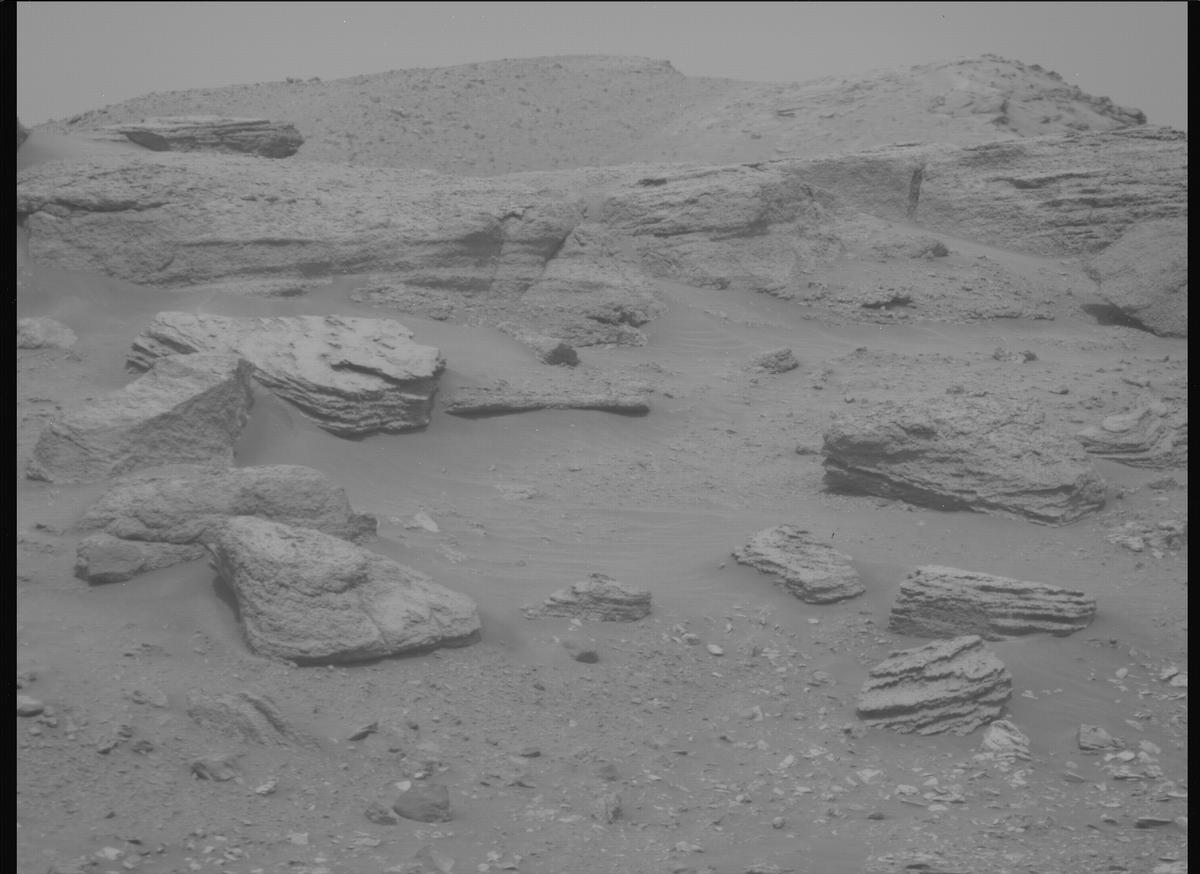 This image was taken by MCZ_RIGHT onboard NASA's Mars rover Perseverance on Sol 635
