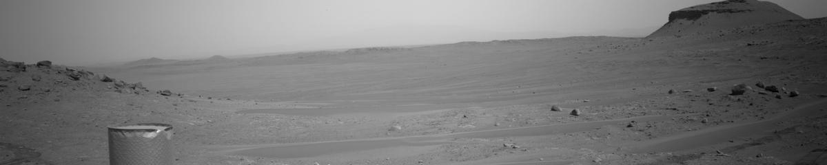 This image was taken by NAVCAM_LEFT onboard NASA's Mars rover Perseverance on Sol 639