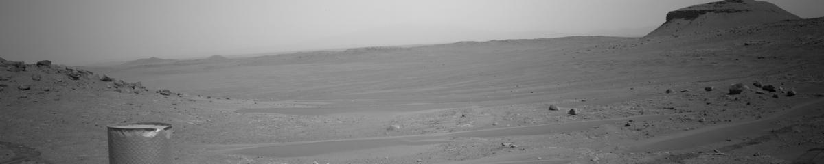 This image was taken by NAVCAM_LEFT onboard NASA's Mars rover Perseverance on Sol 639