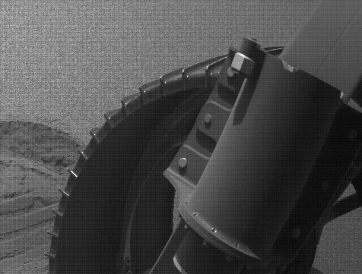 This image was taken by FRONT_HAZCAM_RIGHT_A onboard NASA's Mars rover Perseverance on Sol 640