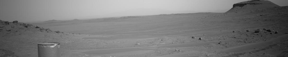 This image was taken by NAVCAM_LEFT onboard NASA's Mars rover Perseverance on Sol 640
