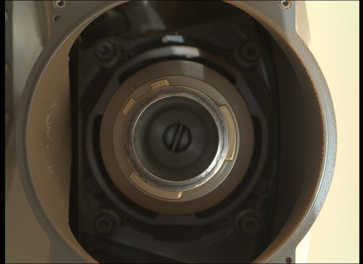 This image was taken by SHERLOC_WATSON onboard NASA's Mars rover Perseverance on Sol 640