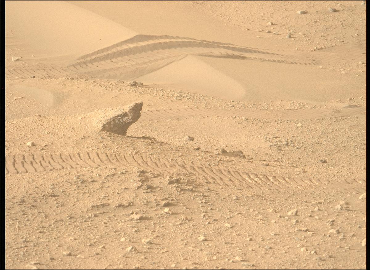 This image was taken by MCZ_LEFT onboard NASA's Mars rover Perseverance on Sol 641