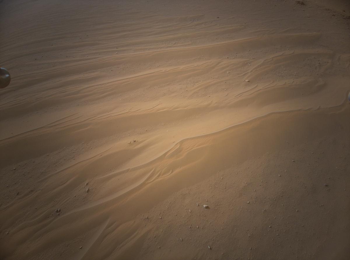 This image was taken by HELI_RTE onboard NASA's Mars rover Perseverance on Sol 642