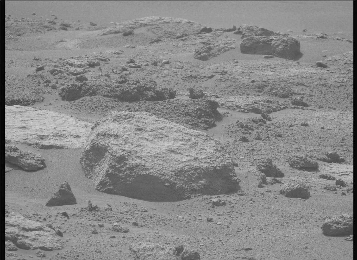 This image was taken by MCZ_LEFT onboard NASA's Mars rover Perseverance on Sol 642