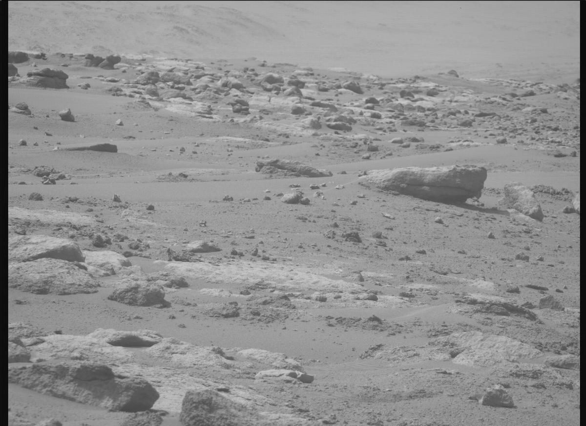 This image was taken by MCZ_RIGHT onboard NASA's Mars rover Perseverance on Sol 642