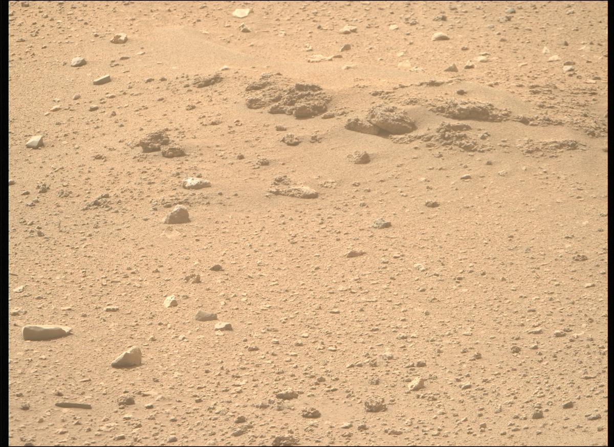 This image was taken by MCZ_RIGHT onboard NASA's Mars rover Perseverance on Sol 646