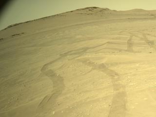 View image taken on Mars, Mars Perseverance Sol 647: Left Navigation Camera (Navcam)