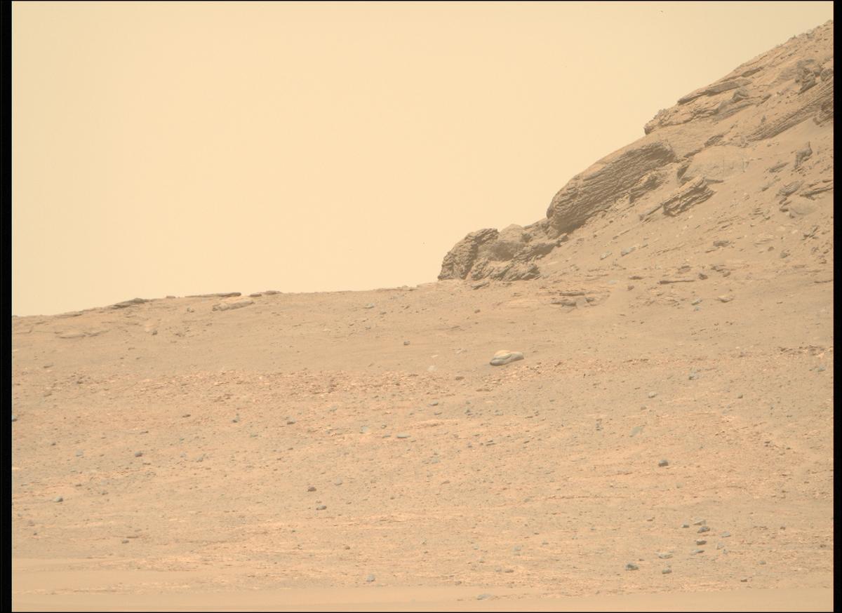 This image was taken by MCZ_RIGHT onboard NASA's Mars rover Perseverance on Sol 647