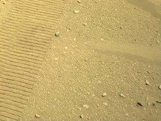 View image taken on Mars, Mars Perseverance Sol 649: Right Navigation Camera (Navcam)
