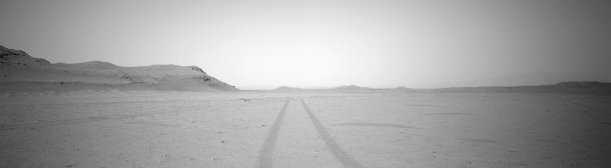 This image was taken by NAVCAM_LEFT onboard NASA's Mars rover Perseverance on Sol 651