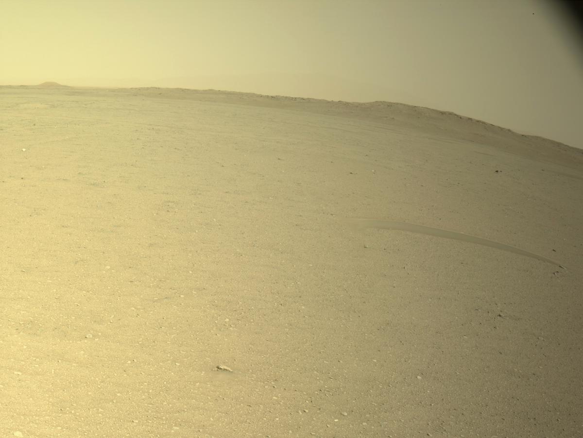 This image was taken by NAVCAM_RIGHT onboard NASA's Mars rover Perseverance on Sol 652