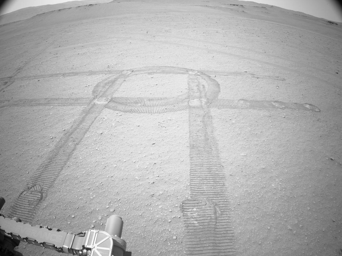 This image was taken by NAVCAM_RIGHT onboard NASA's Mars rover Perseverance on Sol 654