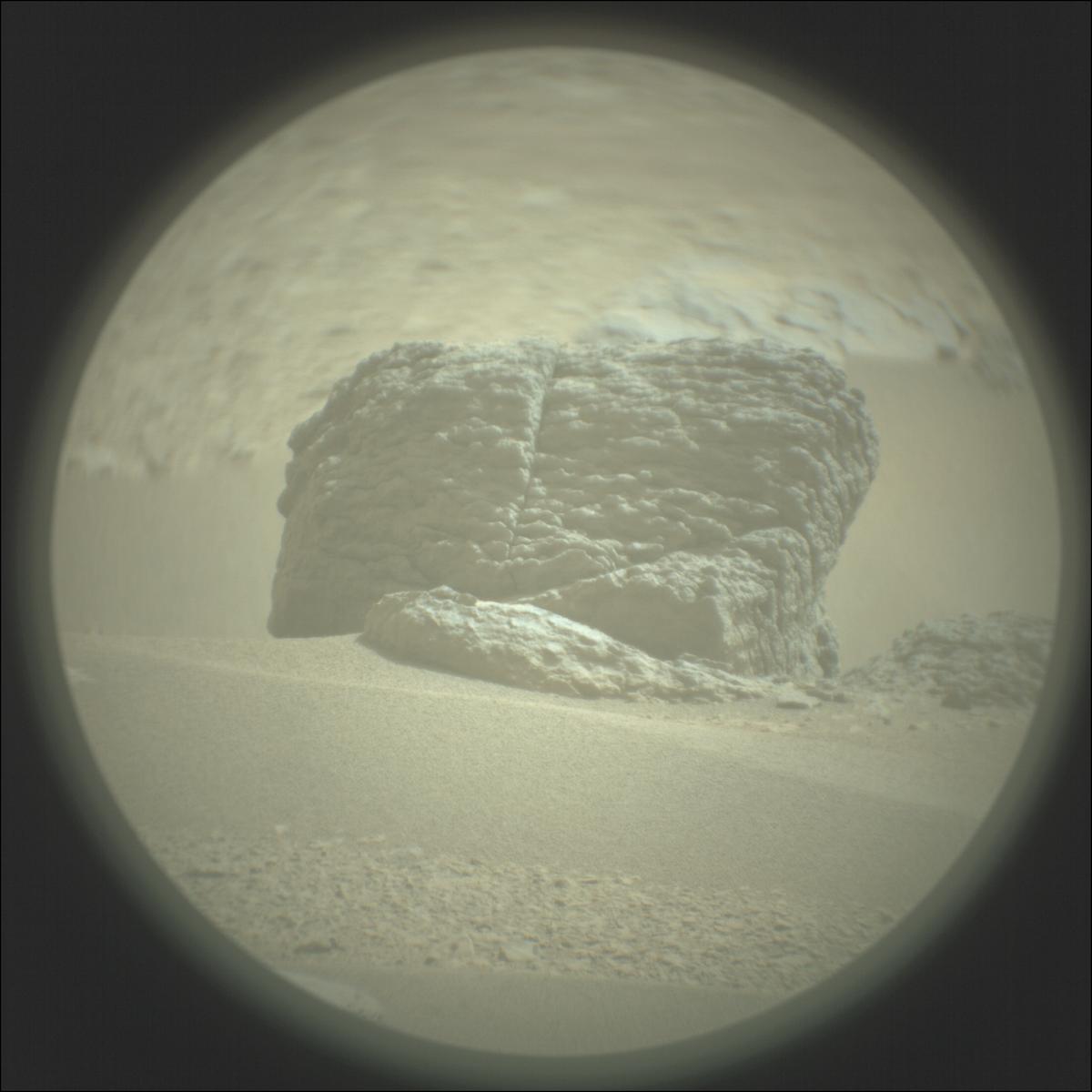 This image was taken by SUPERCAM_RMI onboard NASA's Mars rover Perseverance on Sol 654