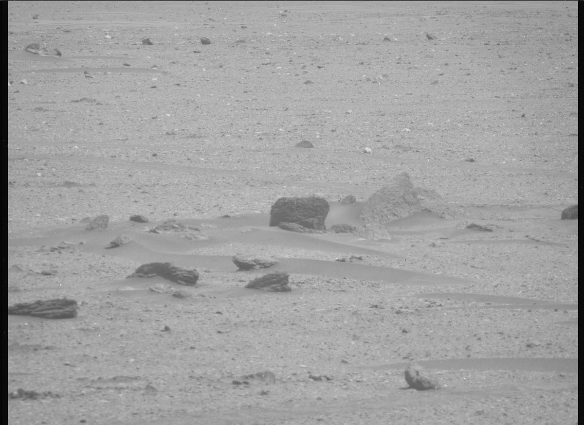 This image was taken by MCZ_RIGHT onboard NASA's Mars rover Perseverance on Sol 654