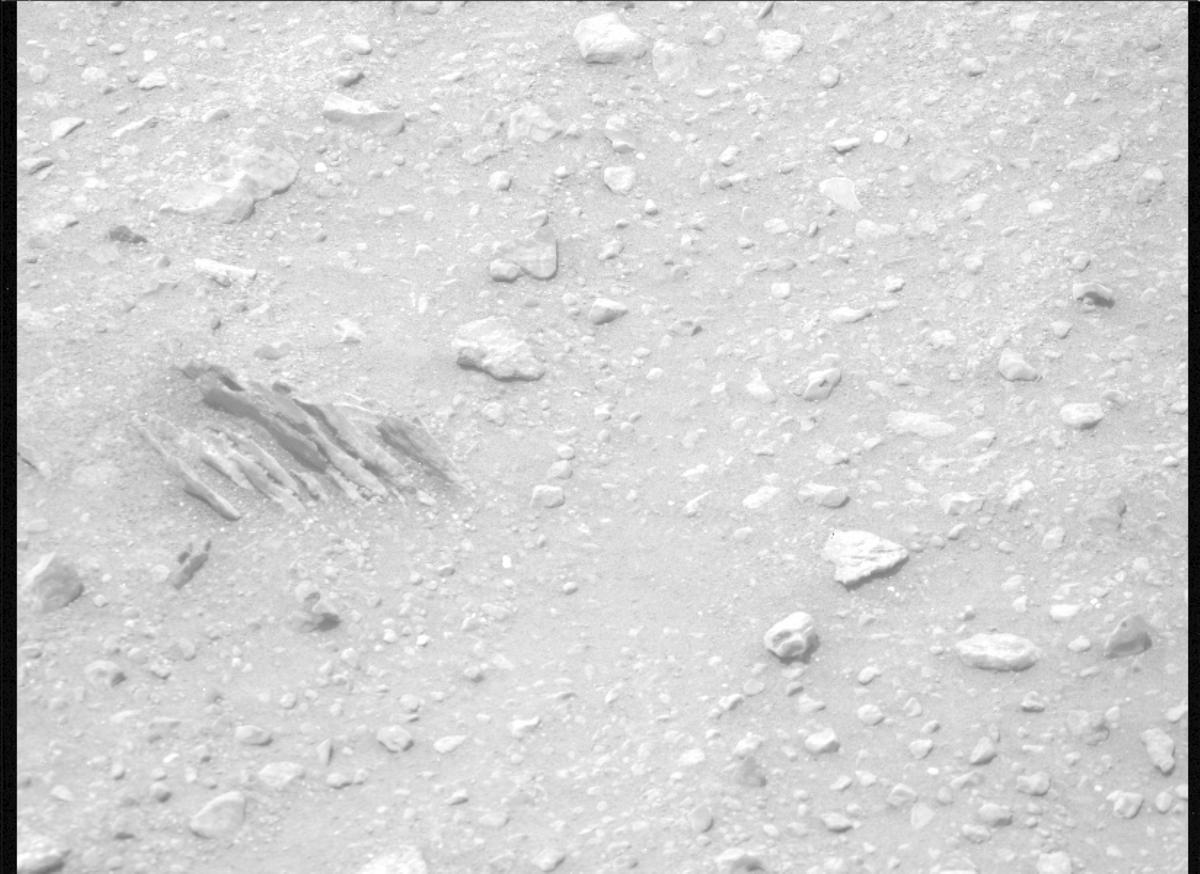 This image was taken by MCZ_RIGHT onboard NASA's Mars rover Perseverance on Sol 657