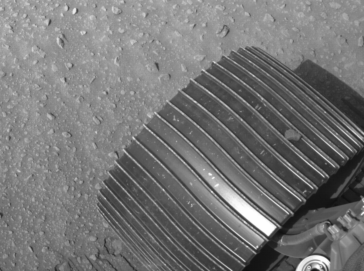 This image was taken by NAVCAM_LEFT onboard NASA's Mars rover Perseverance on Sol 658