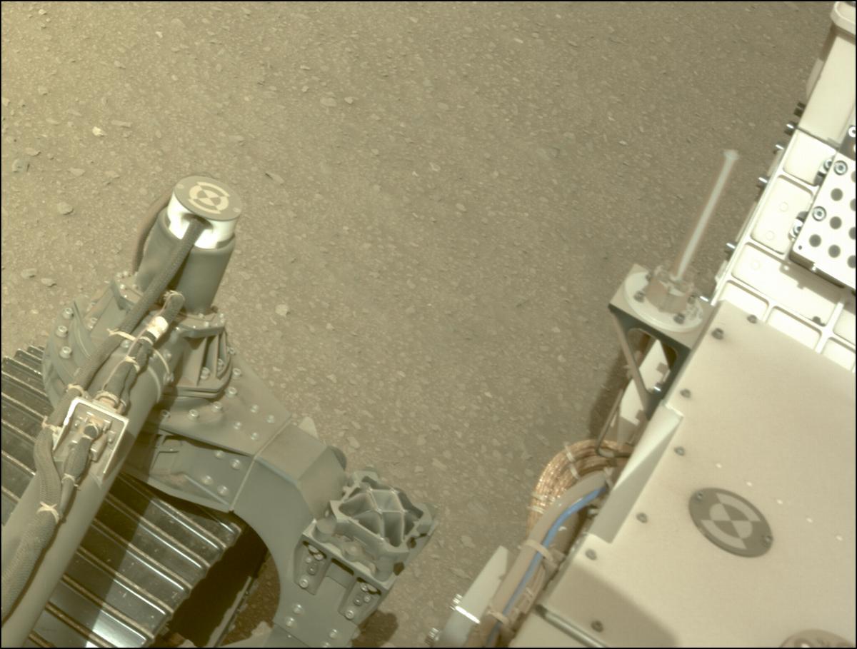 This image was taken by NAVCAM_RIGHT onboard NASA's Mars rover Perseverance on Sol 658