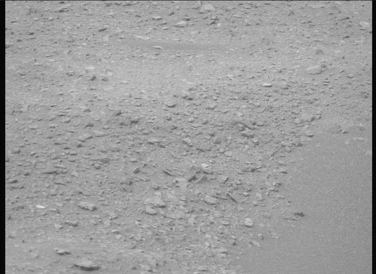 This image was taken by MCZ_RIGHT onboard NASA's Mars rover Perseverance on Sol 662