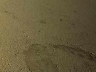 View image taken on Mars, Mars Perseverance Sol 663: Right Navigation Camera (Navcam)