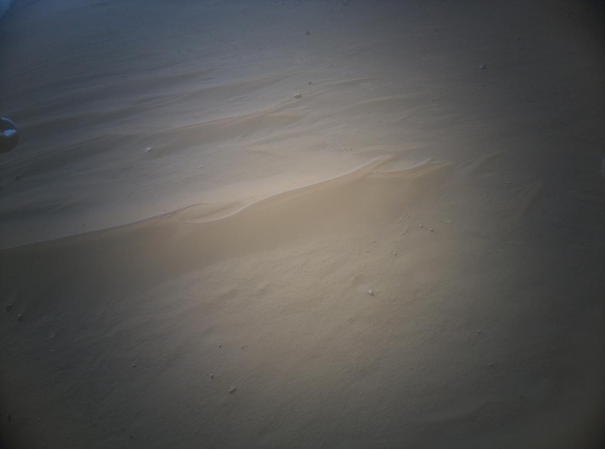 This image was taken by HELI_RTE onboard NASA's Mars rover Perseverance on Sol 667