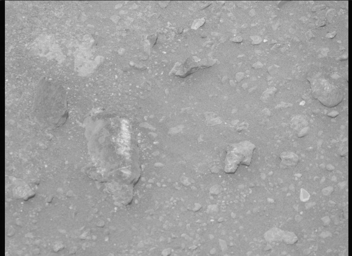 This image was taken by MCZ_RIGHT onboard NASA's Mars rover Perseverance on Sol 668