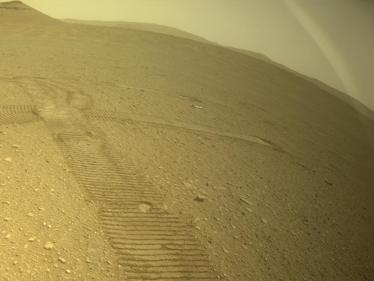 This image was taken by REAR_HAZCAM_RIGHT onboard NASA's Mars rover Perseverance on Sol 670