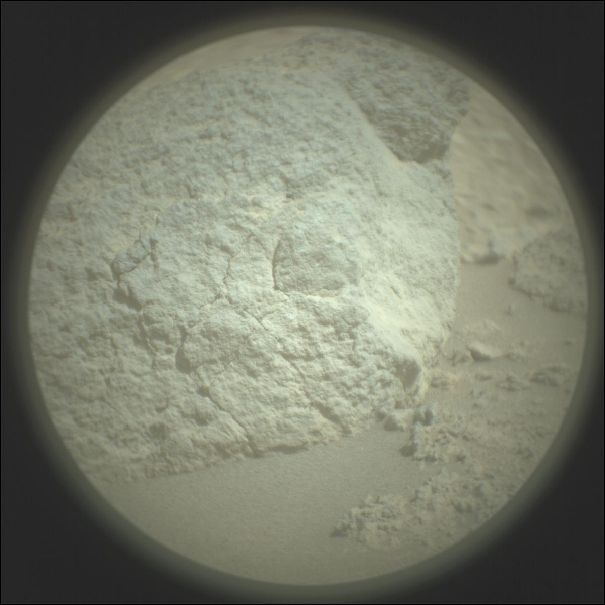 This image was taken by SUPERCAM_RMI onboard NASA's Mars rover Perseverance on Sol 670