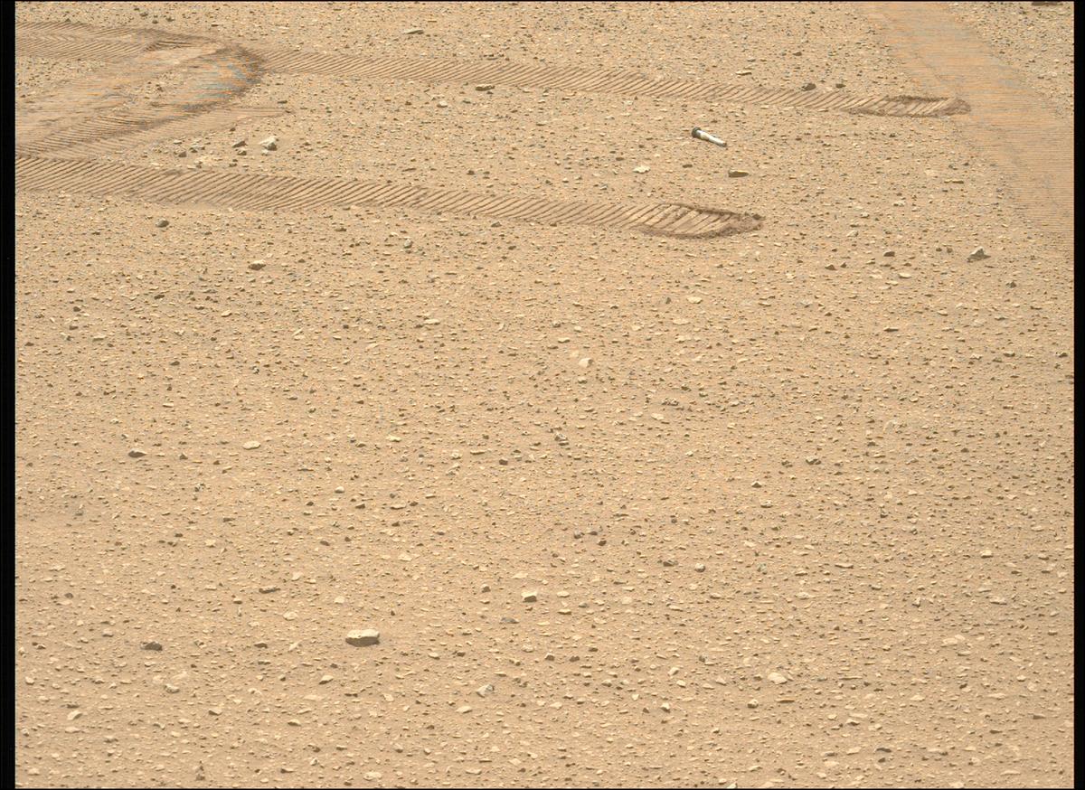 This image was taken by MCZ_LEFT onboard NASA's Mars rover Perseverance on Sol 670
