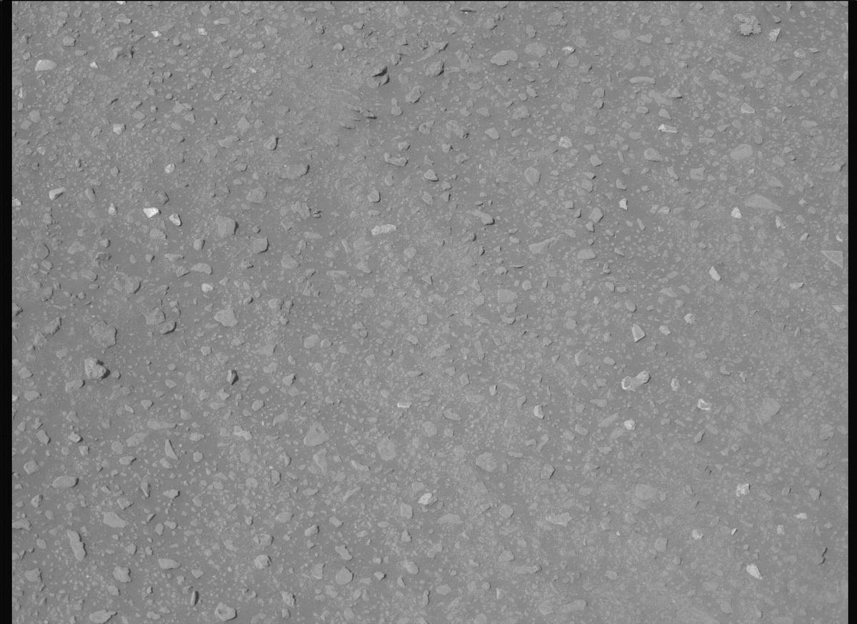 This image was taken by MCZ_LEFT onboard NASA's Mars rover Perseverance on Sol 670