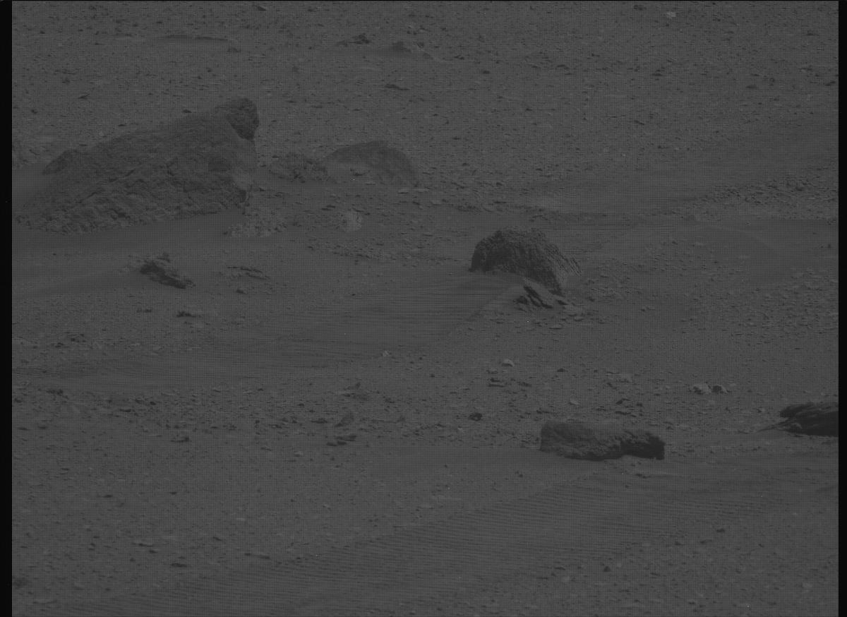 This image was taken by MCZ_LEFT onboard NASA's Mars rover Perseverance on Sol 670