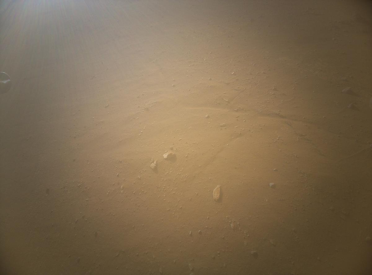 This image was taken by HELI_RTE onboard NASA's Mars rover Perseverance on Sol 673