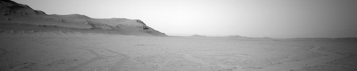 This image was taken by NAVCAM_LEFT onboard NASA's Mars rover Perseverance on Sol 673