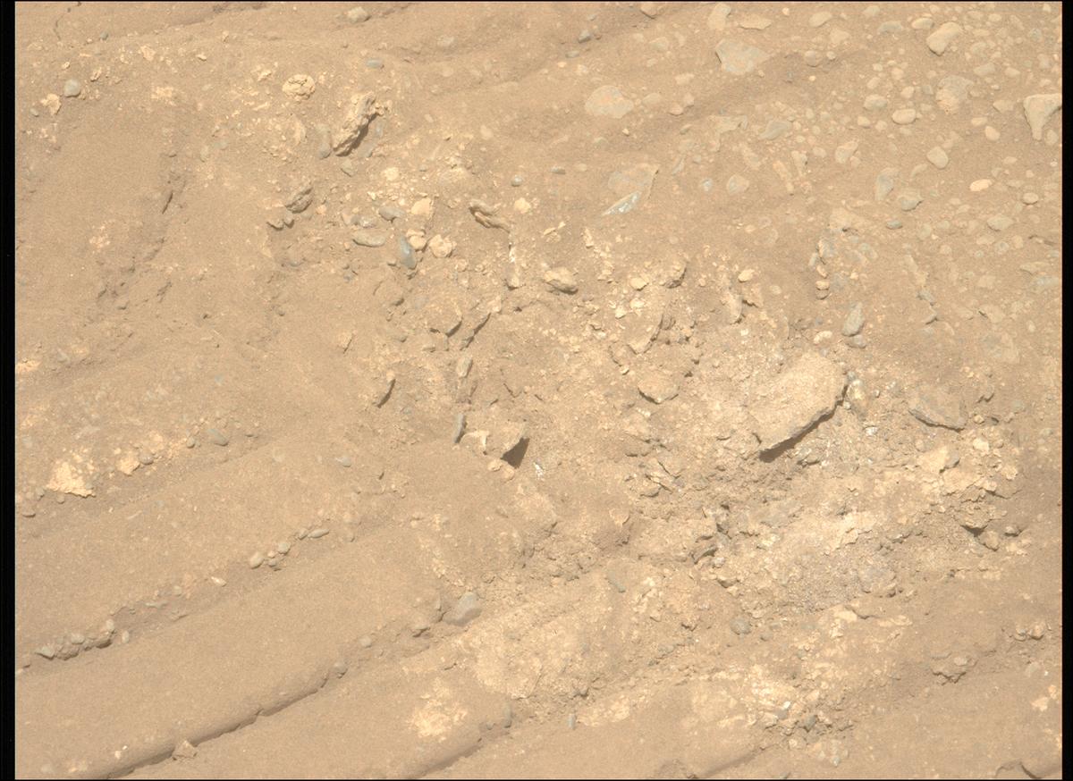 This image was taken by MCZ_LEFT onboard NASA's Mars rover Perseverance on Sol 678