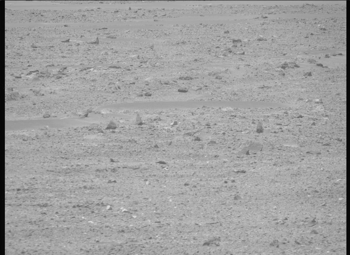 This image was taken by MCZ_RIGHT onboard NASA's Mars rover Perseverance on Sol 682