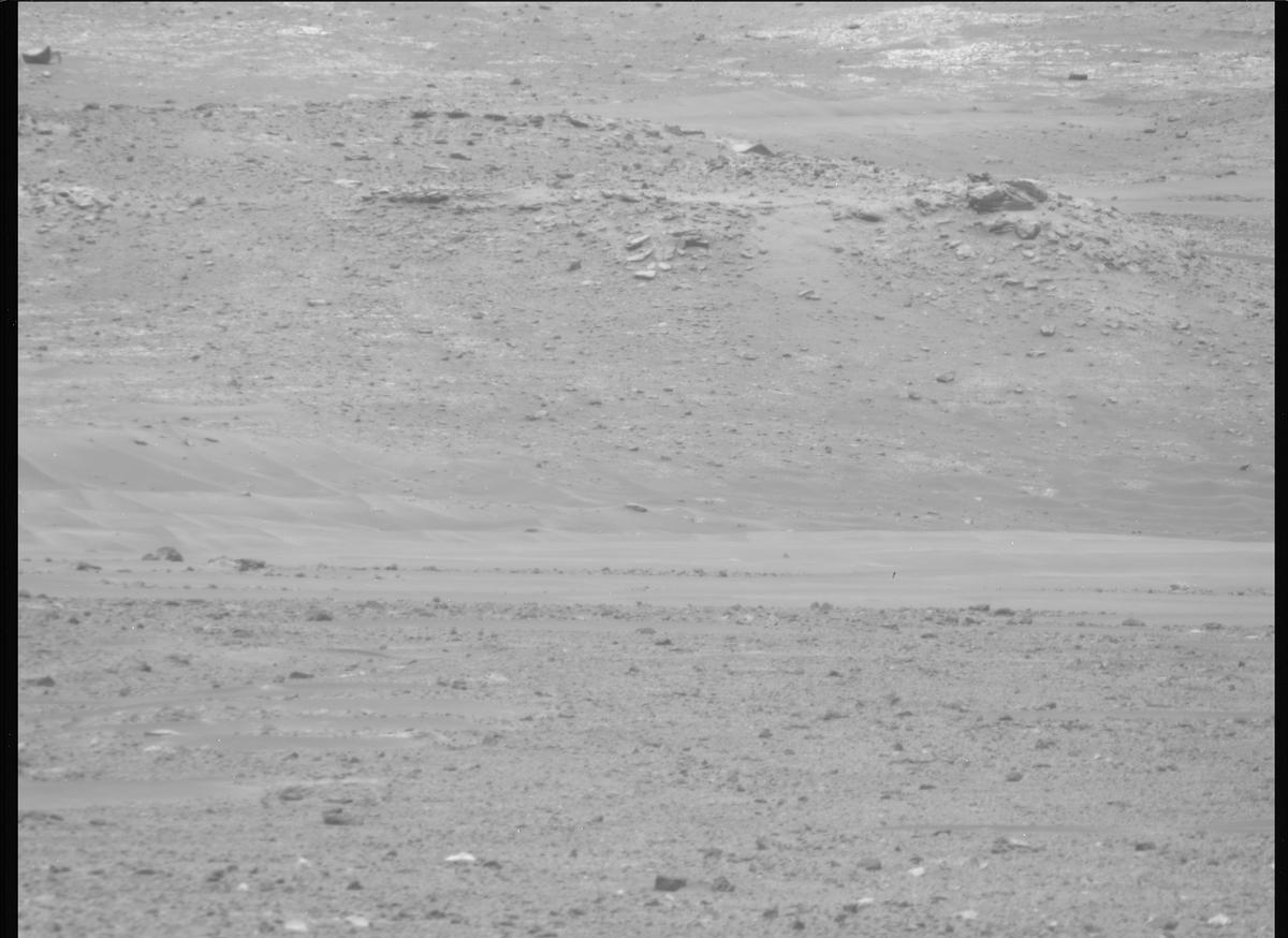 This image was taken by MCZ_RIGHT onboard NASA's Mars rover Perseverance on Sol 682
