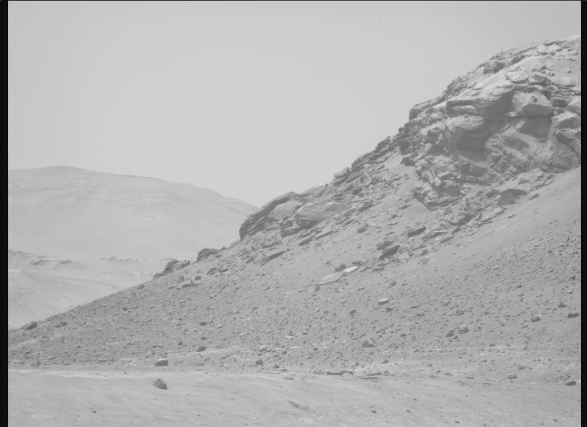 This image was taken by MCZ_RIGHT onboard NASA's Mars rover Perseverance on Sol 682