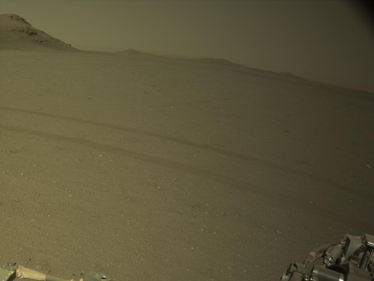 This image was taken by NAVCAM_LEFT onboard NASA's Mars rover Perseverance on Sol 684
