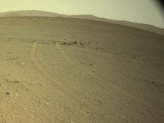 View image taken on Mars, Mars Perseverance Sol 684: Right Navigation Camera (Navcam)